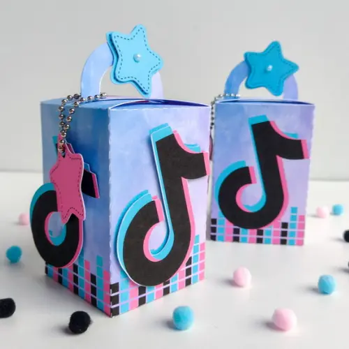 Arquivo de Corte Tik Tok Menina (compre 1 Leve +5