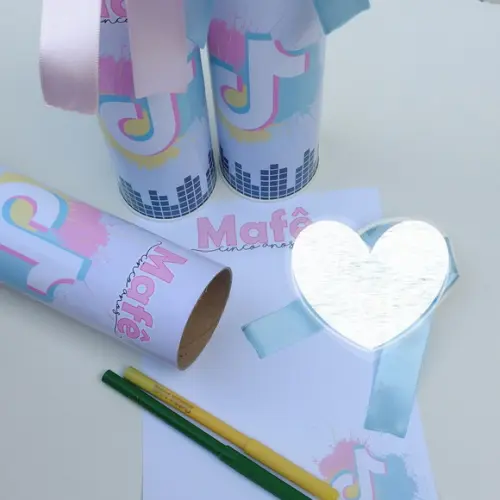 Arquivo de Corte Tik Tok Menina 2 (compre 1 Leve+5