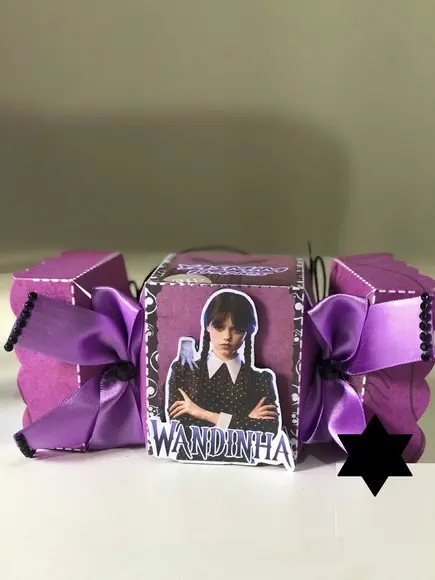 Arquivo de Corte Wandinha ( Compre 1 e Leve + 5