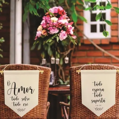 2 Flamulas Decorativas o Amor Tudo Sofre Tudo Crê