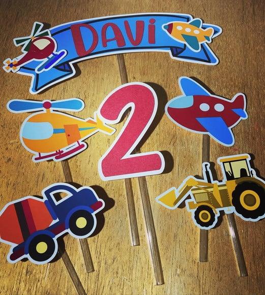 Kit topper de bolo + 20 toppers docinho Meios de transporte