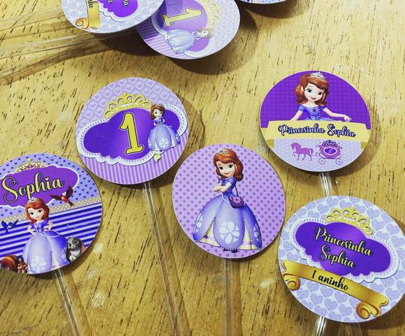 Kit topper de bolo + 20 toppers de docinhos Princesa Sofia