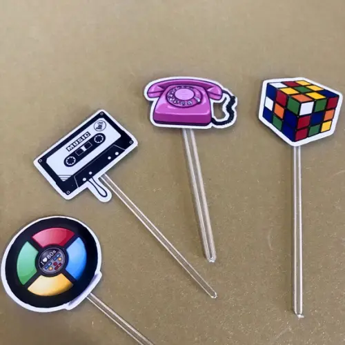 Kit topper de bolo + 20 toppers docinho Retrô