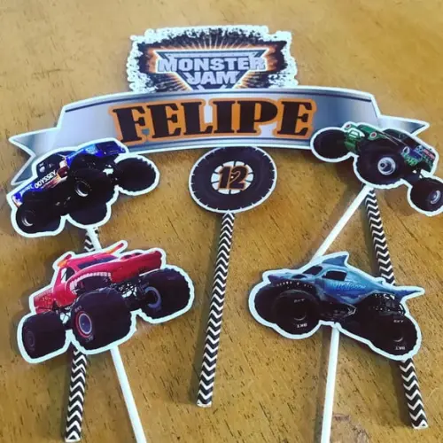 Kit Topper de bolo e colherzinhas Monster Jam