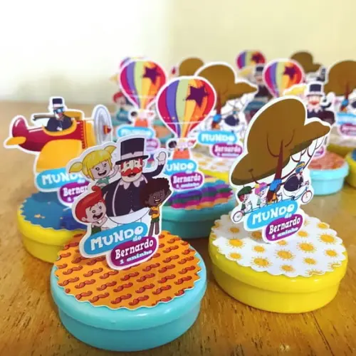 Latinha Mint Mundo Bita com aplique 3D
