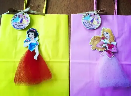 Sacola princesas 3D com sainha