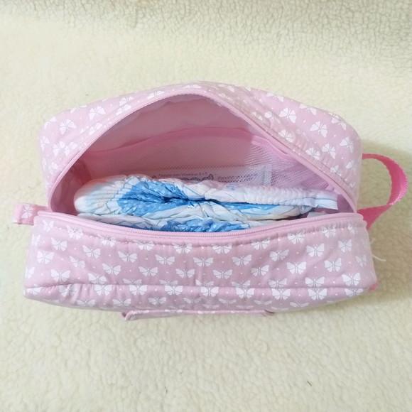 Bolsa do bebê lenço umedecido e acessórios