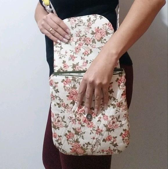 Bolsa transversal Tati