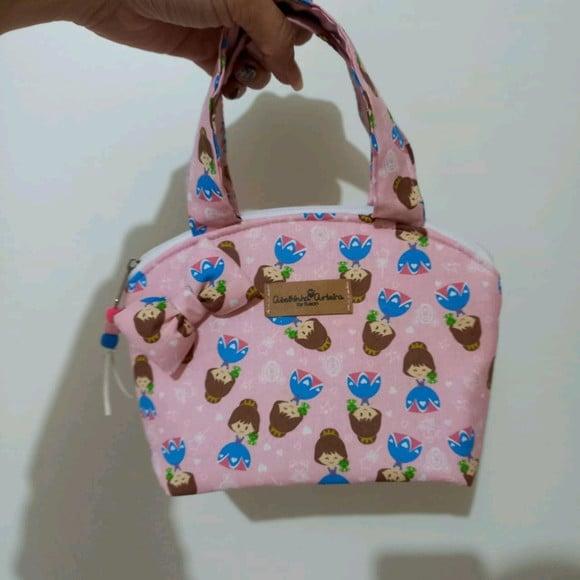 Bolsinha de mão infantil
