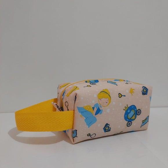 Necessaire com alça infantil
