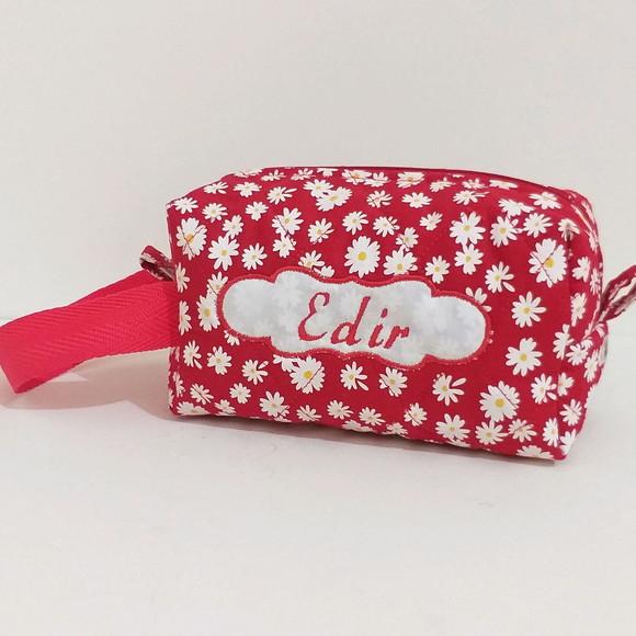 Necessaire floral com alça e com nome