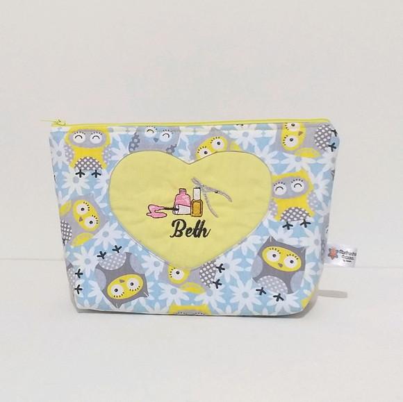 Necessaire personalizada com nome corujinha