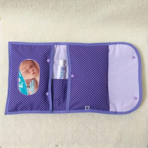 Porta capa de vacina e porta higiene do bebê