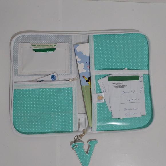 Porta Carteira De Vacina Ursinho Aviador Com Ziper