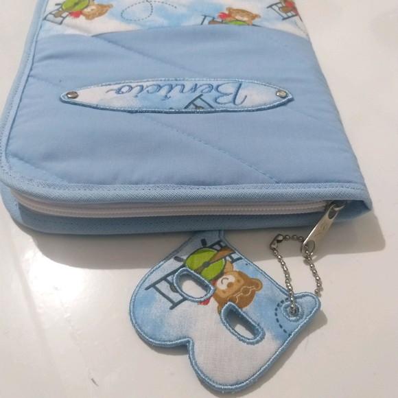 Porta carteira de vacina urso aviador com ziper