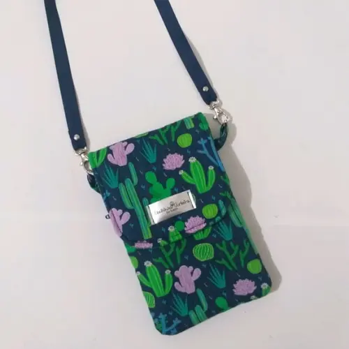 Bolsa Paulinha a tira colo porta celular
