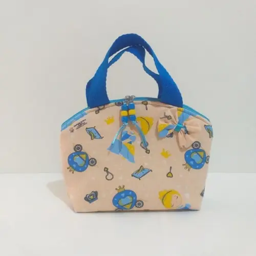 Bolsinha de mão infantil