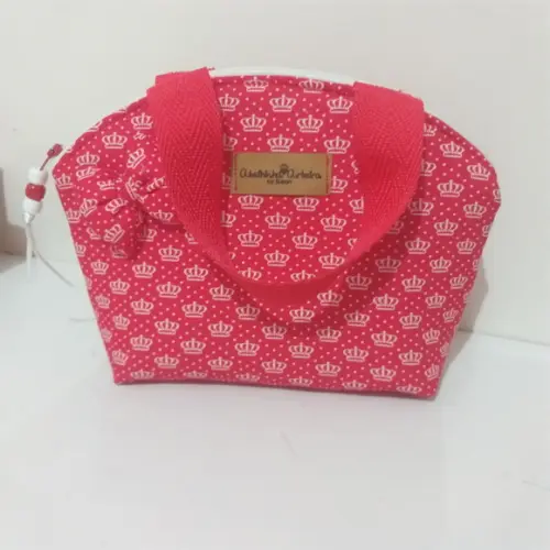 Bolsinha de mão infantil