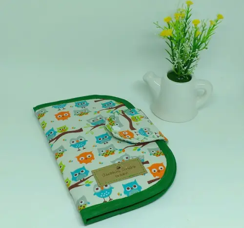 Carteira de tecido com porta cartões