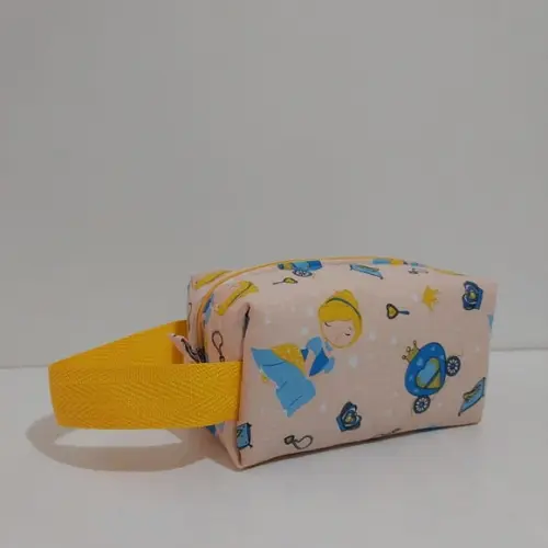 Necessaire com alça infantil