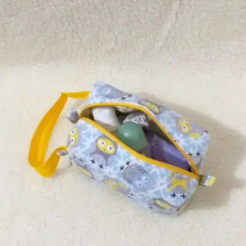 Necessaire com alça tam M feminina