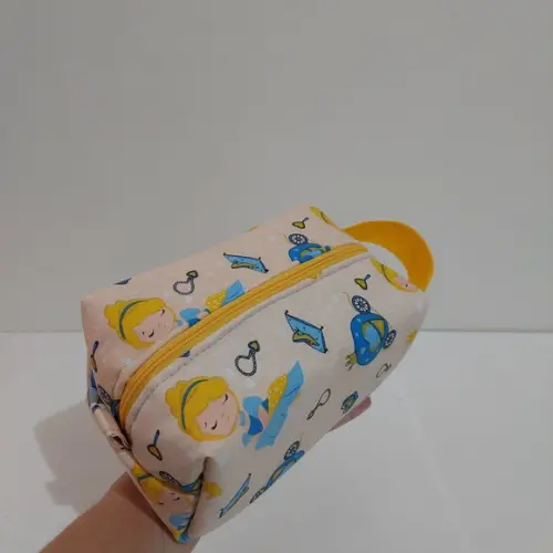 Necessaire com alça infantil