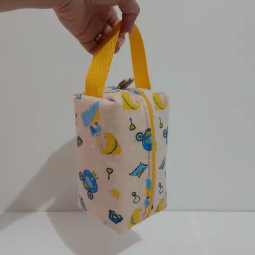 Necessaire com alça infantil