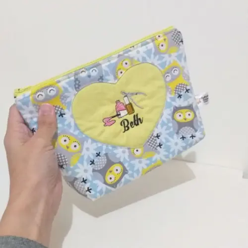 Necessaire personalizada com nome corujinha