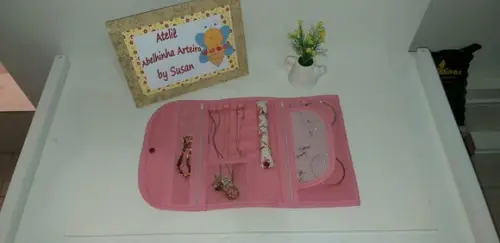 Porta bijuteria tecido lacinhos