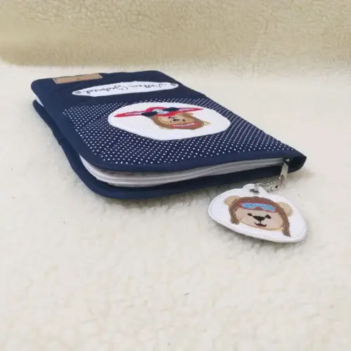Porta carteira de vacina urso aviador com ziper