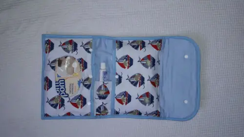 Porta lenço umedecido pomada e fraldas barquinho