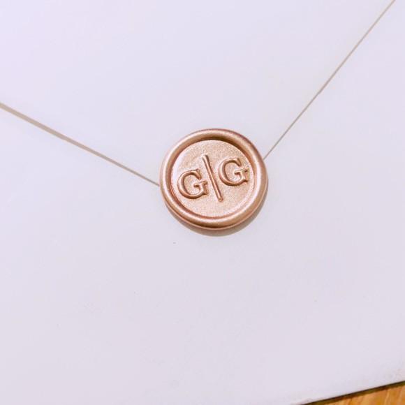 Lacre - G|g