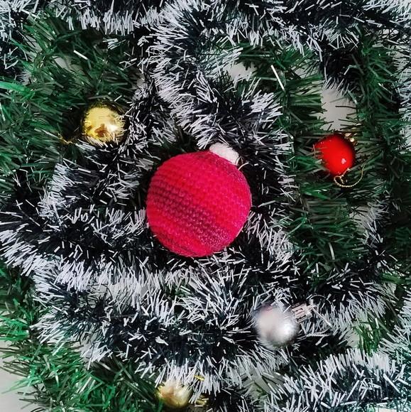 Enfeite de Natal de Bolinha Mesclada