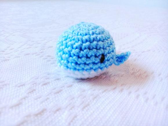 Chaveiro de Baleia Azul Bebê