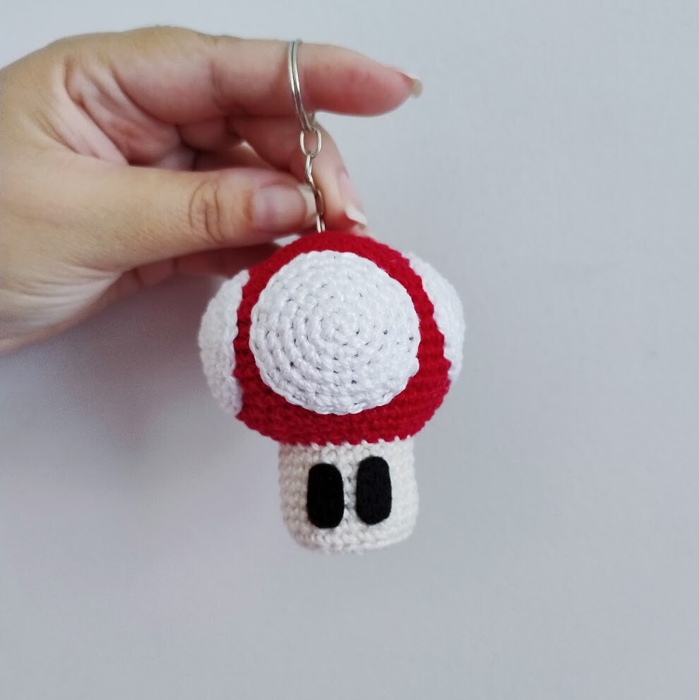 Chaveiro Cogumelo do Mario Vermelho (crescimento)