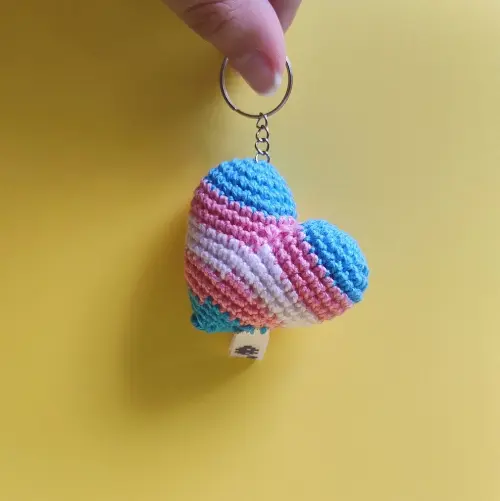 Chaveiro Mini Coração Bandeira Lgbt+ Trans