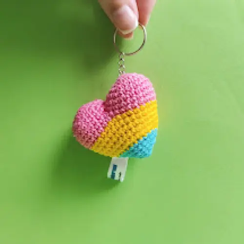 Chaveiro Mini Coração Bandeira Lgbt+ Pansexual