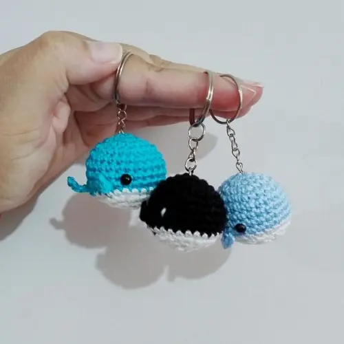 Kit 3 Chaveiros de Baleias Coloridas