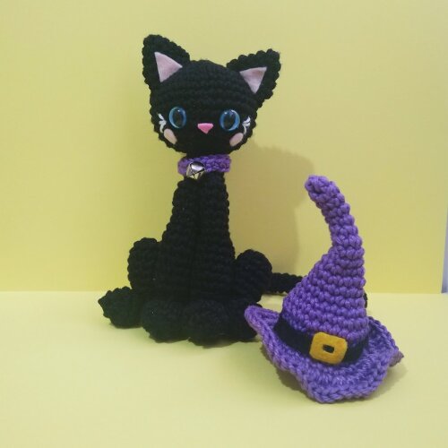 Misha a Gata Bruxa de Halloween