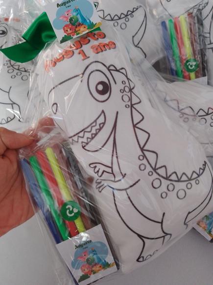 Almofada com Contorno + Canetinha