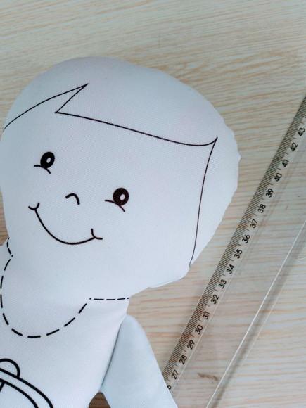 Boneco para Colorir