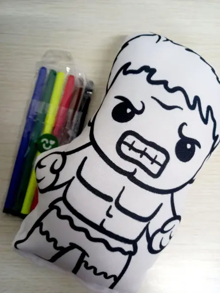 Almofada com Contorno + Canetinha