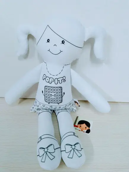 Boneca para Colorir