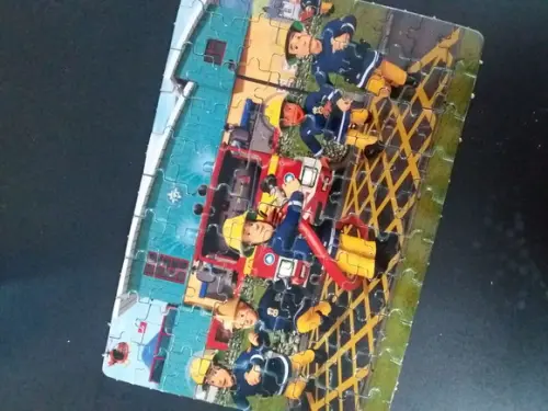 Quebra-cabeça 90 Peças + Maletinha