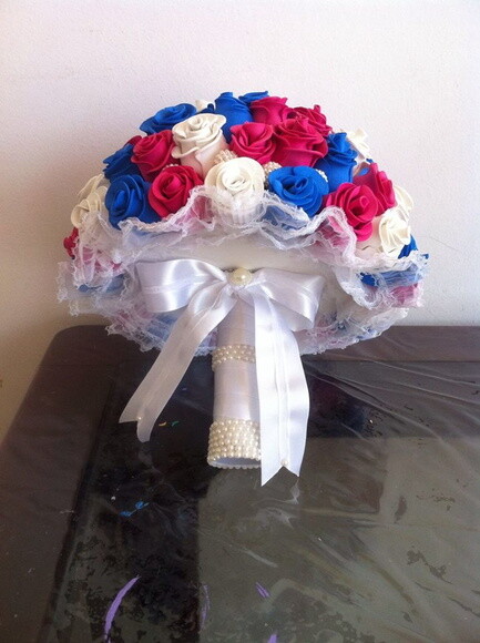 Bouquet de rosas em eva