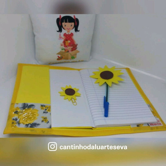 Caderno + Caneta + Clip Girassol em Eva