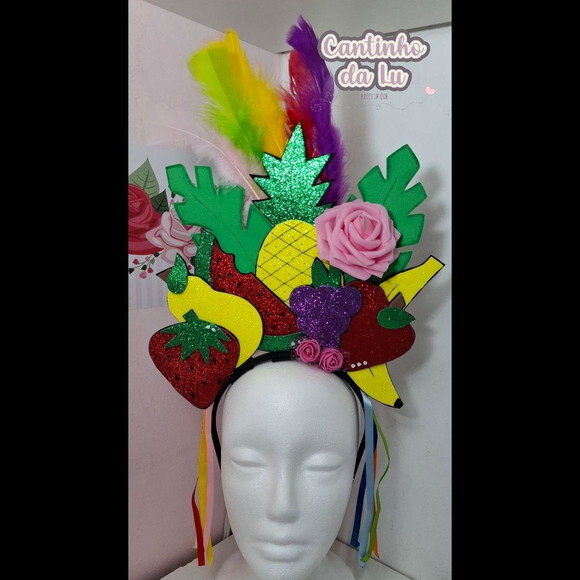 Tiara Carmen Miranda