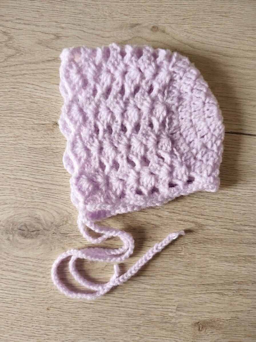 Touquinha Bonnet em crochê pra bebê