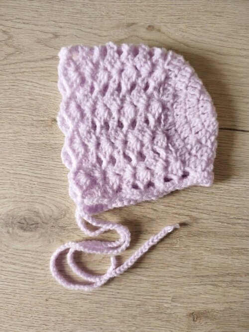 Touquinha Bonnet em crochê pra bebê