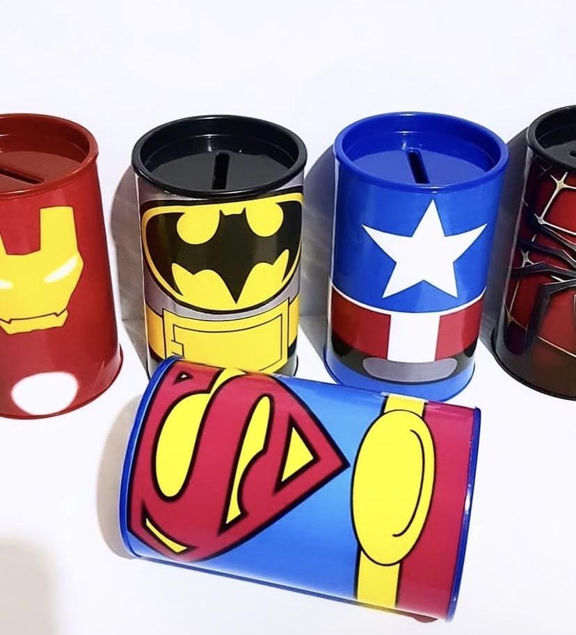 Cofrinho Super Heróis Logo